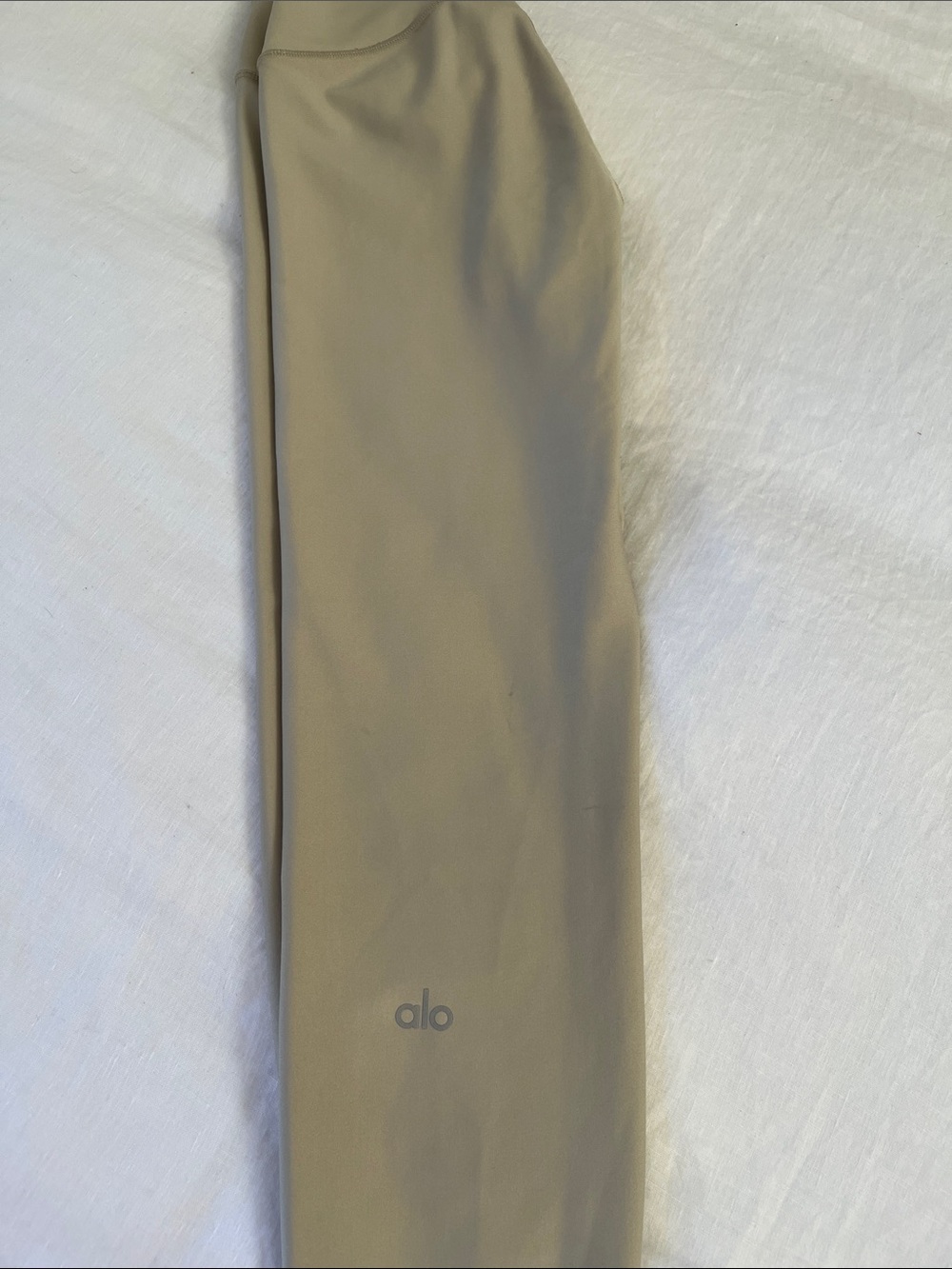ALO Yoga Men’s Beige/Tan Performance Joggers